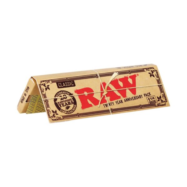 RAW Classic 20th Anniversary Rolling Papers - Classic | 50pc | 1 1/4 | 24CT Display - Image 2