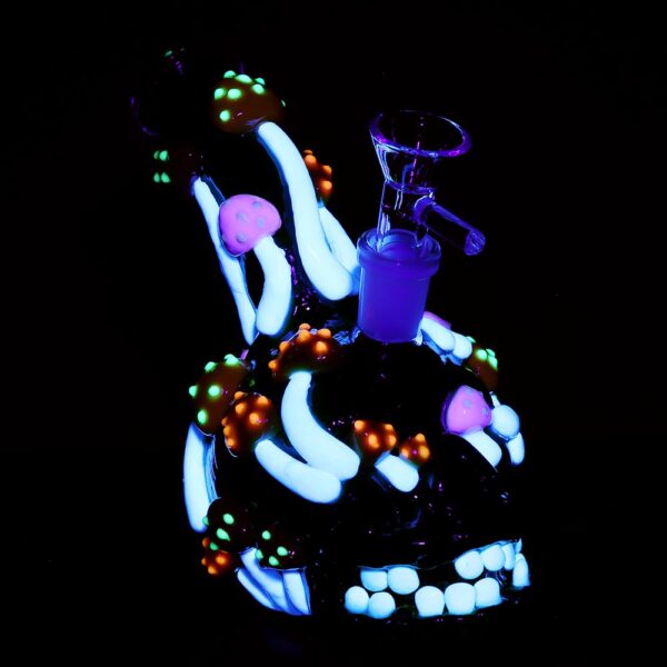 Skull Full Of Shrooms Glass Water Pipe - 5.25" / 14mm F - Image 4
