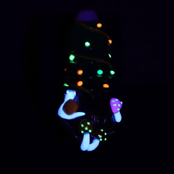 Shroom Xmas Tree Enamel Resin Sculpted Glass Spoon Pipe - 5" - Image 2